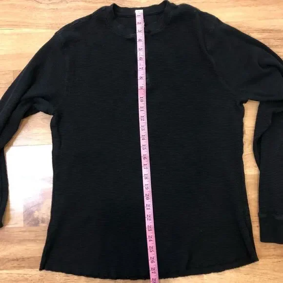 True Craft Lived-In Tee—size Large black men’s long sleeved shirt - Picture 7 of 9